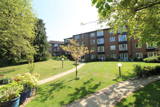 Flat 40 Blenheim Court, 50 Durham Avenue, Bromley photo 3
