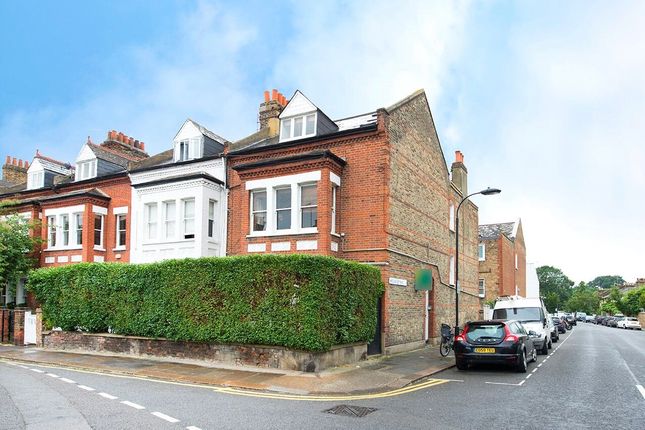 Flat 3, 151 Dalling Road 1