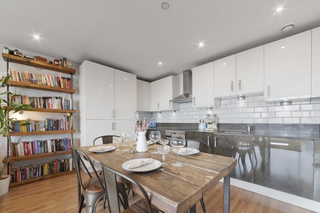 Flat for sale in Horizons Tower, 1 Yabsley Street