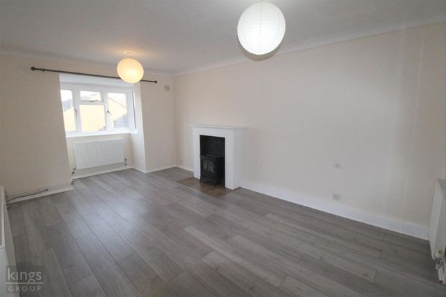 Flat to rent in Eagle Court, Hertford