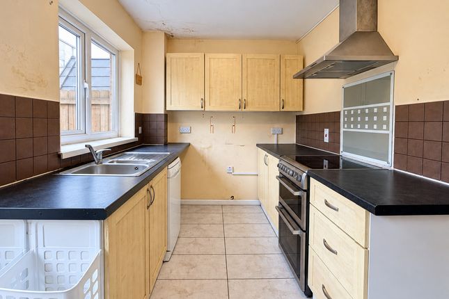 73, Bishopswood, Bridgend photo 4