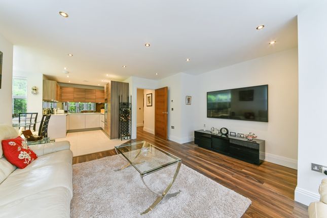 Flat 5, Alpine House, Common Road, Stanmore photo 4