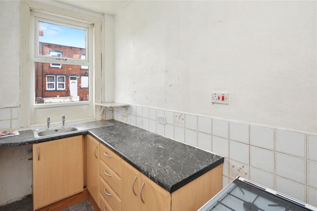 15, Tilbury Mount, West Yorkshire photo 4