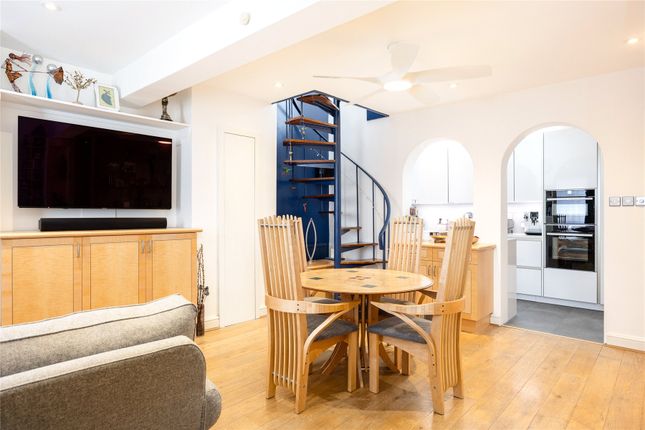 1, Stewarts Grove, London photo 3
