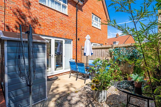 18, Linnet Road, Hertfordshire photo 4