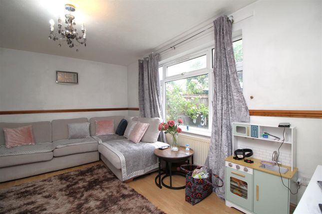 31, Sandford, Peterborough photo 4