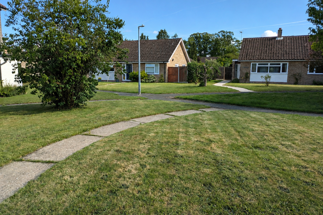 20, Pightle Close, Bury St. Edmunds photo 2