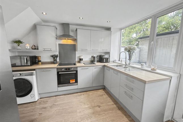 10, Wentworth Way, Darlington photo 4
