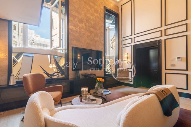 Apartment for sale in Via di Fontanella Borghese, Roma, Lazio