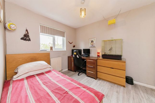 Link-detached house for sale in Caddis Close, Stanmore