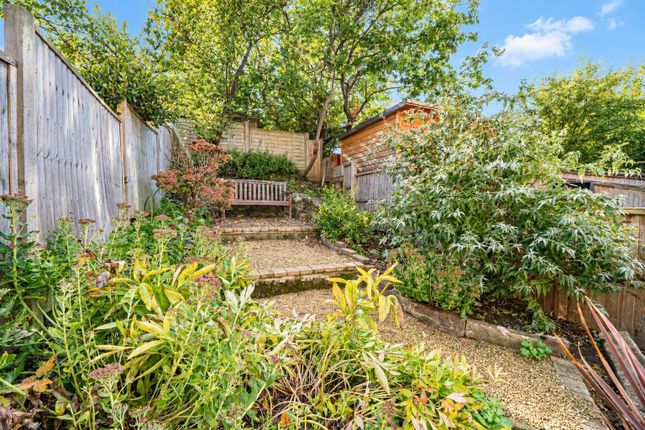 Hollington Old Lane, St. Leonards-On-Sea photo 4