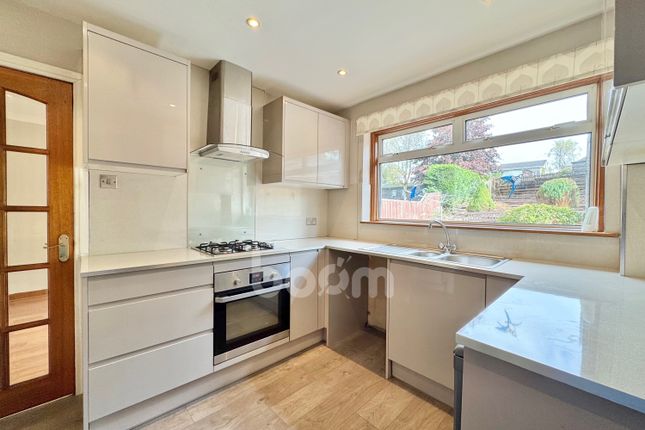 20, Morrishill Drive, Beith photo 4