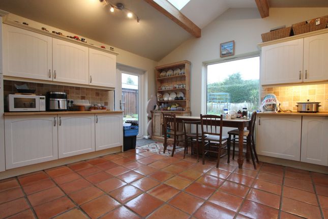 Cottage Pie, Waldershare Road, Ashley photo 4
