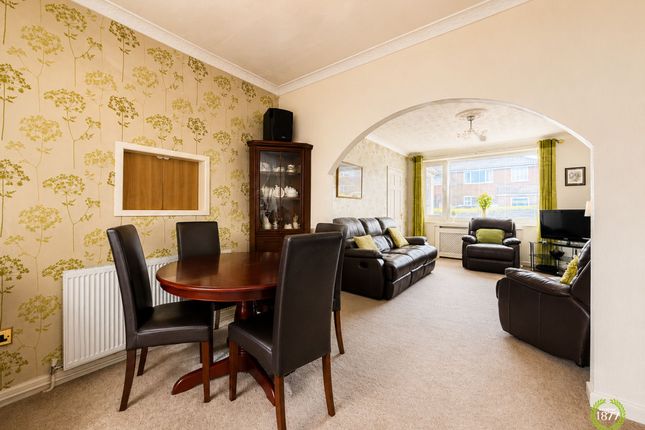 10 Keats Close, Accrington photo 3