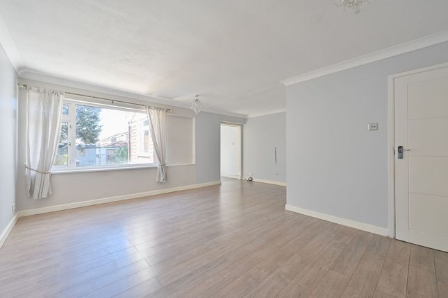 98 Greenbank Road, Watford photo 4