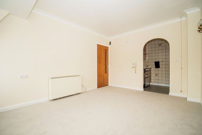 Flat 46, Homechester House, High West Street, Dorchester photo 2