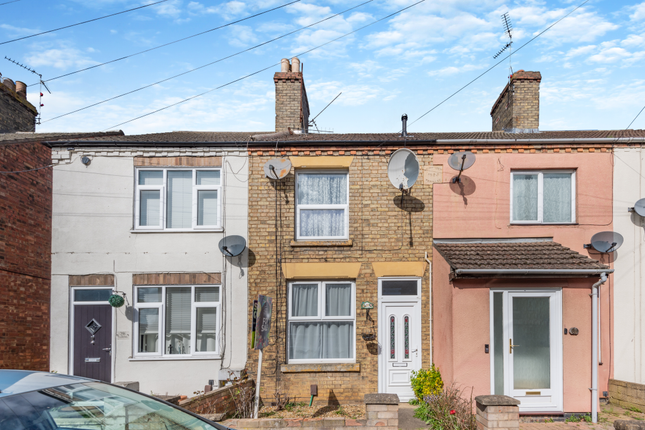 Thumbnail Terraced house for sale in South View Road, Peterborough