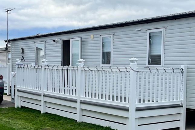 2019 Atlas Chorus, Coast Road, Rhyl photo 3