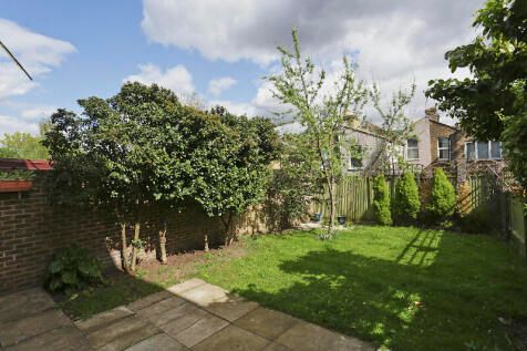 56 Birch Grove, Leytonstorne, London photo 5