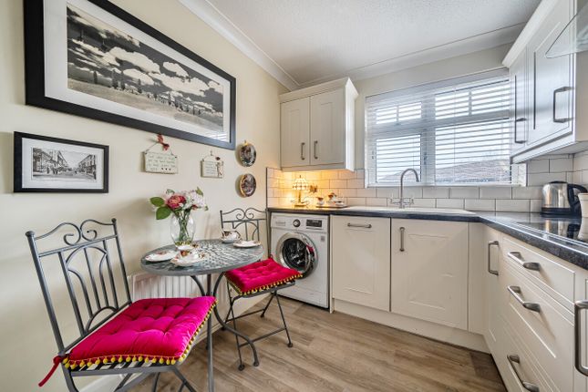 Flat 7, Clarendon,, Cyncoed Avenue, Cardiff photo 4