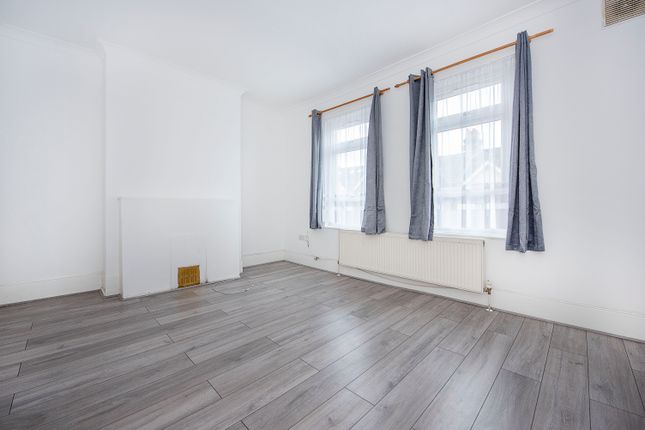 Flat for sale in Kimber Road, London