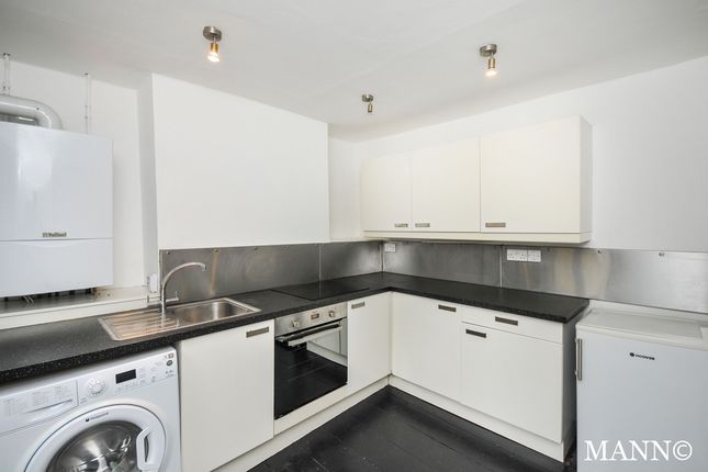 74A, London photo 3