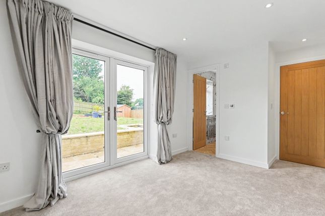 19, Lewis Road, Chipping Norton photo 4
