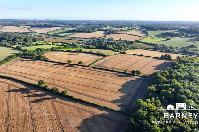 Thumbnail Land for sale in Pipers Hill, Hemel Hempstead