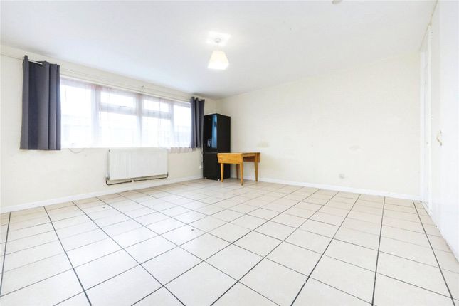 128, North Tenth Street, Buckinghamshire photo 2