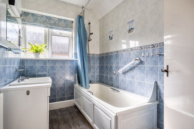 5, Whybourne Crest, Kent photo 2