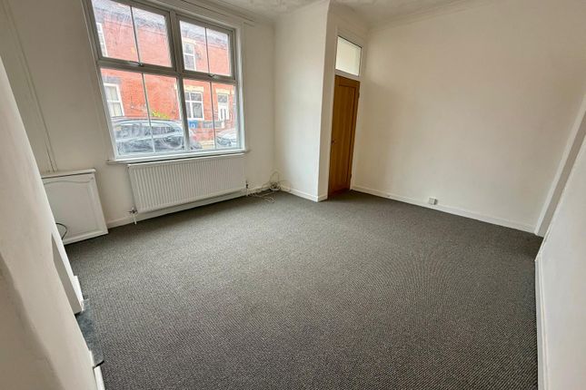 24, Lowe Street, Warrington photo 3