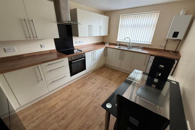 3B, Station Road, Oswestry photo 2