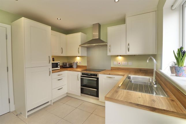 1, Hockling Close, Pocklington photo 2