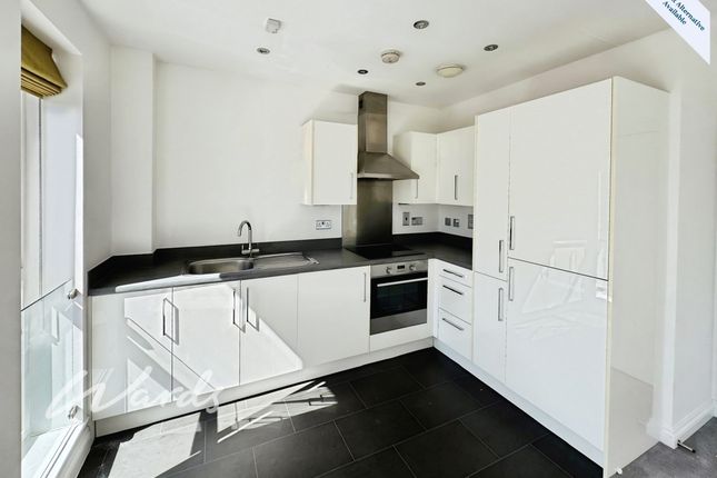 Flat 8, 10, Wills Crescent, Leybourne photo 2