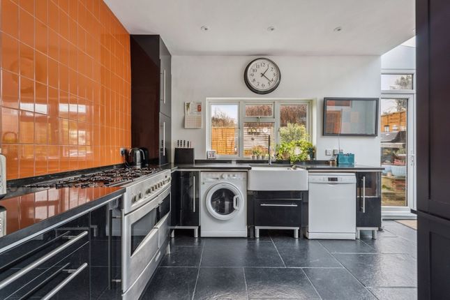 40 Villiers Road, Watford photo 4