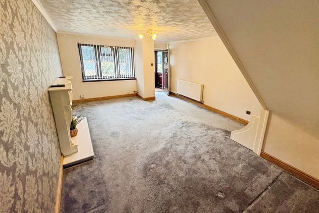 306, Great Bridge Road, West Midlands photo 3