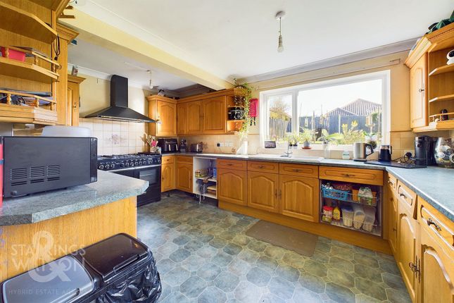 4 Albion Road, Norwich photo 4