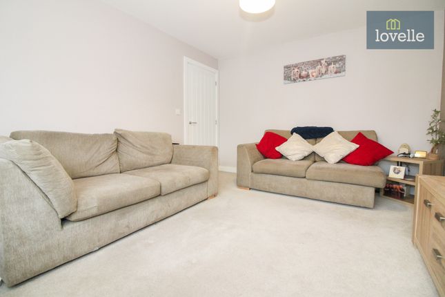 3, Walnut Close, Louth photo 3