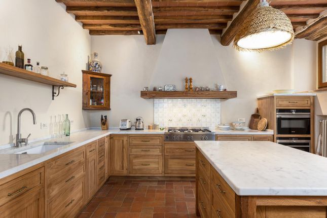 Farmhouse for sale in Radda In Chianti, Siena, Tuscany, Italy