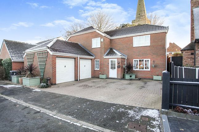 Thumbnail Detached house for sale in Church Close, Stoke Golding, Nuneaton, Leicestershire