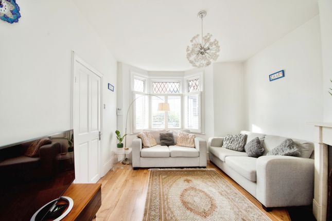 Thumbnail Cottage for sale in Highfield Road, London