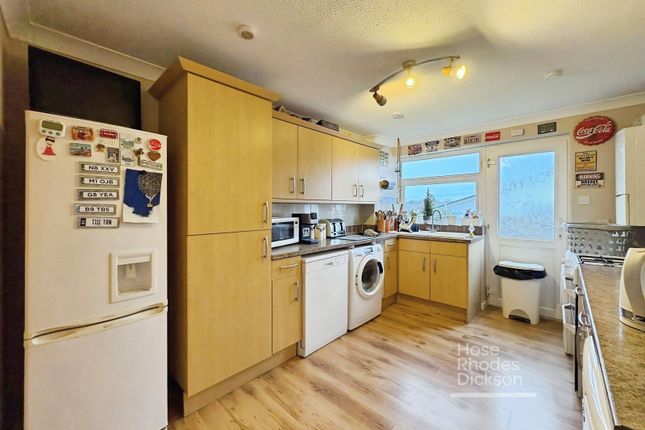 21, Binstead Lodge Road, Isle of Wight photo 4