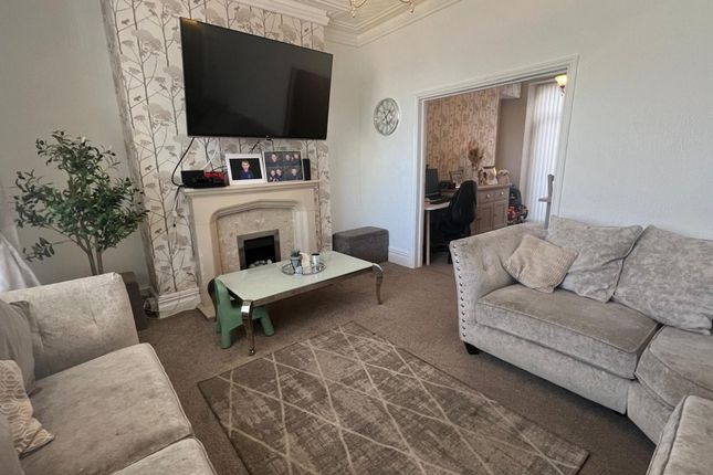 12 St. Helens Crescent, Swansea photo 3
