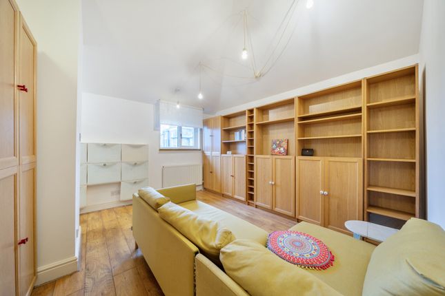 2-bed flat on Flat 6, 47, Faversham Road, London, £275,000