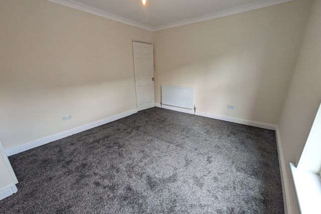 Terraced house to rent in St Annes Street, Grantham