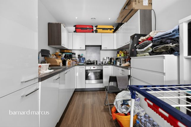 Flat 31, Palladian Court, 3, Cabot Close, Croydon photo 2