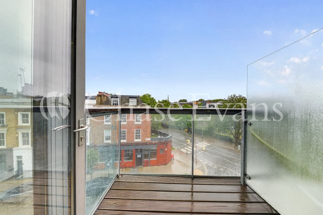 Flat 34, (51), The Arc, Islington photo 3