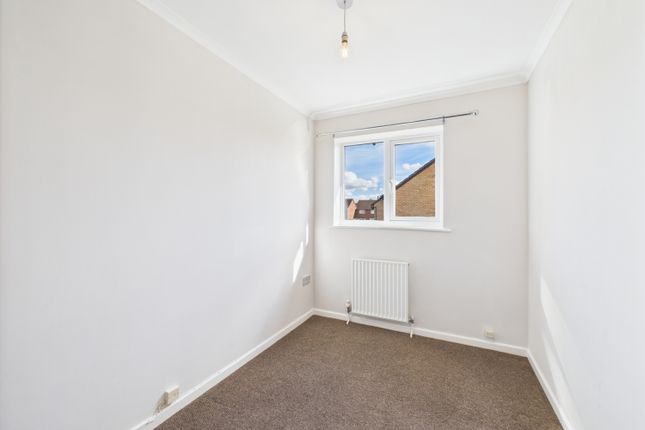 18, Hazledean Road, Cheltenham photo 4