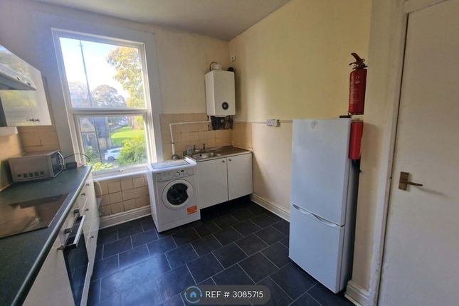 St Martins Terrace, Leeds photo 2