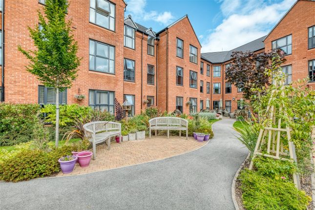 Thumbnail Flat for sale in Milward Place, Enfield, Redditch